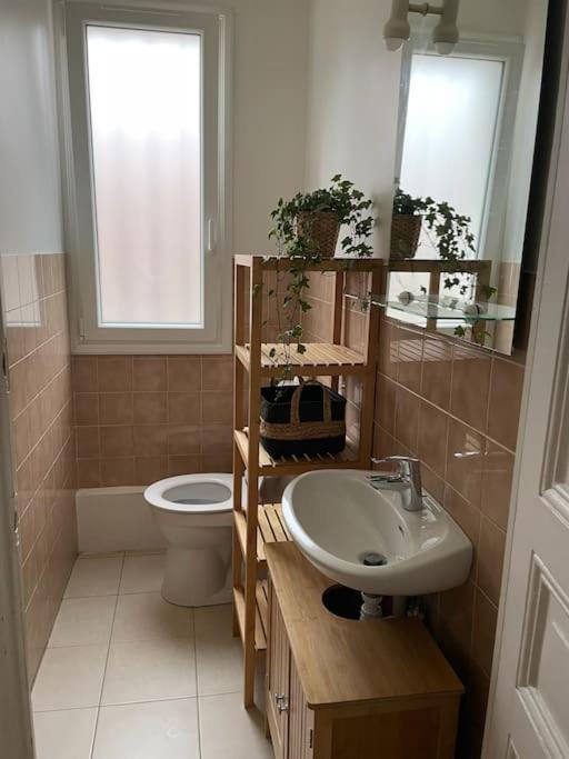 Tiny Paradise - 2 Bedrooms Apartment Montigny-sur-Loing Eksteriør billede
